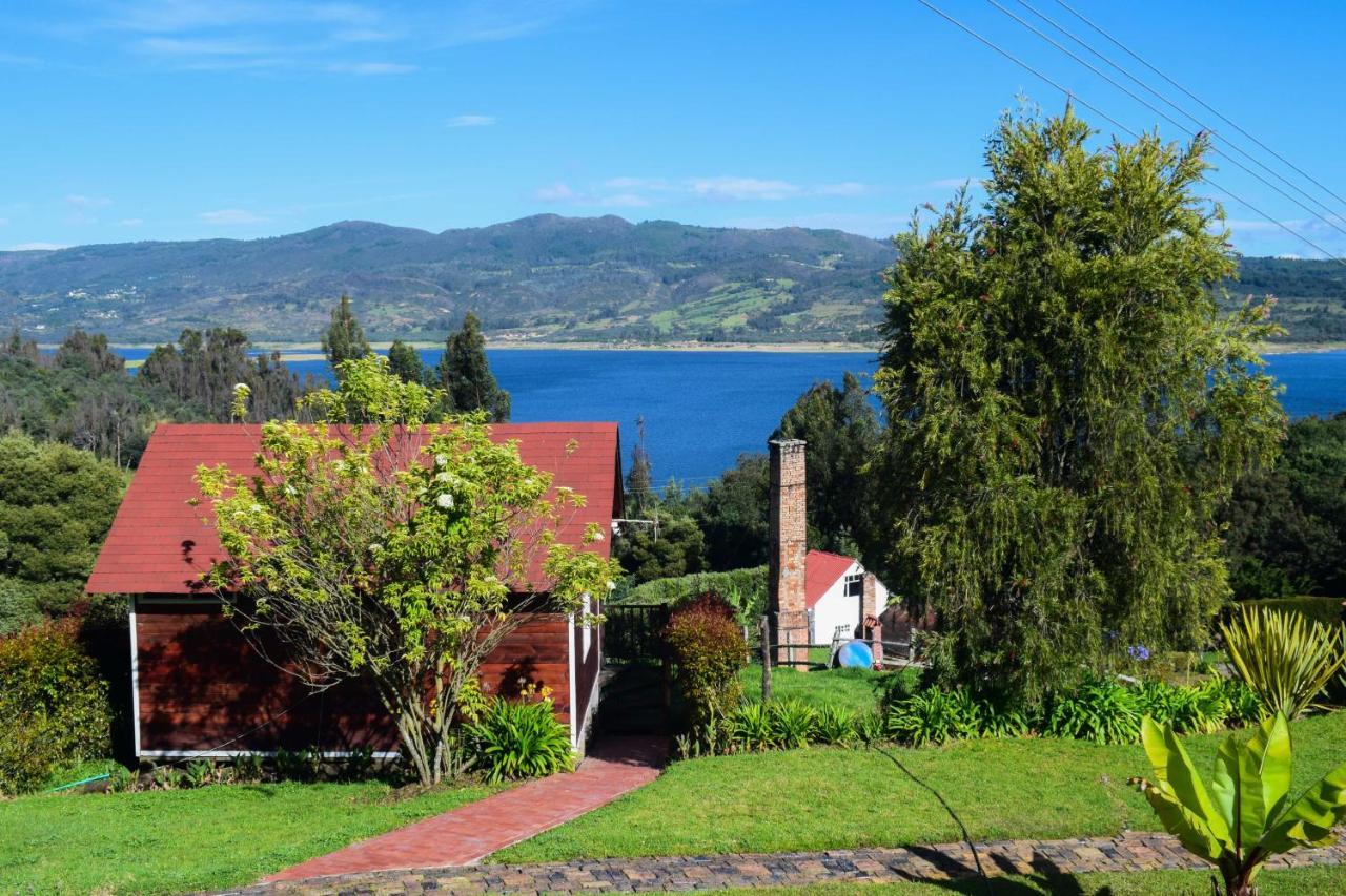 Villa Santa Helena Ґуатавіта Екстер'єр фото